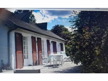 maison vue sur lac de vassivière à louer a l'année