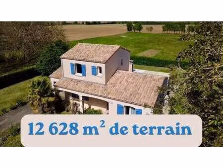 vente maison à benet (85490) : à vendre / 147m² benet