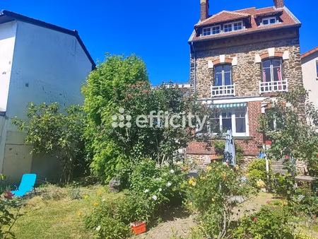 maison 7 pièces - 174 m²