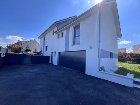 maison 6 pièces - 182 m²
