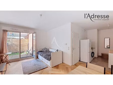 vente appartement 1 pièce  31.00m²  puteaux
