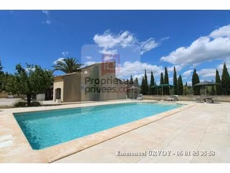 quartier résidentiel - maison t5 avec jardin 3700m²  piscine  carport et dépendances