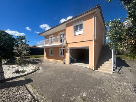 maison à pennautier avec jardin  garage  et possibilité 2 logements