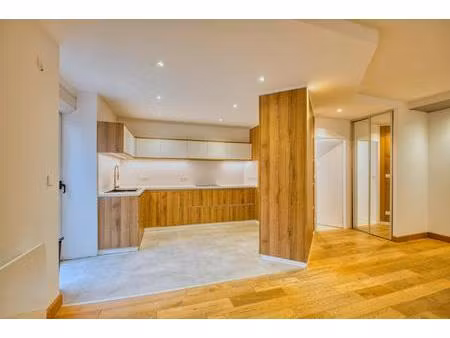 magnifique appartement en plein centre mais calme!