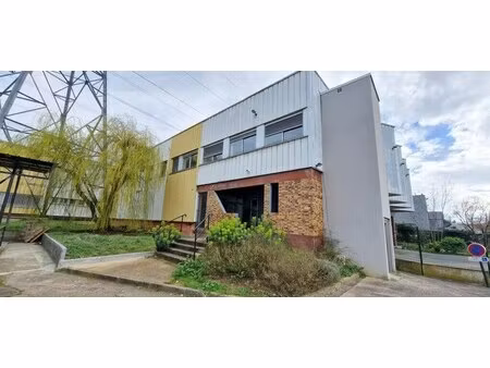 location commerce boissy saint leger 94470 460m²