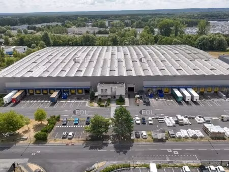 location entrepôt le meux 60880 17514m²