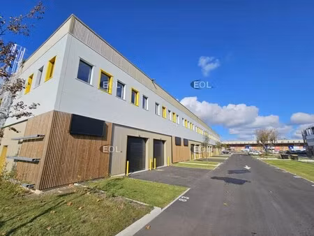 location local d’activités fresnes 94260 131m² à 3833m²