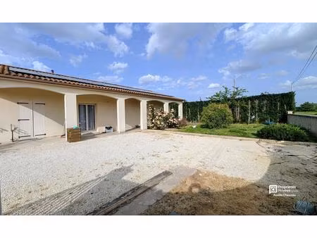 maison de plain pied a seulement 10 minutes au sud ouest de bergerac 6 pièce(s)