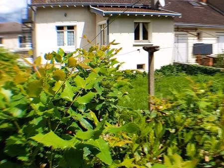 maison de 95m² avec grand jardin  garage et cave