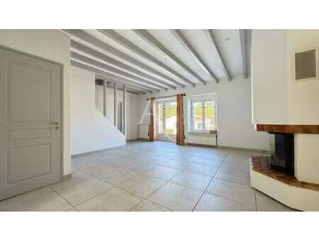 vente maison à venansault (85190) : à vendre / 188m² venansault