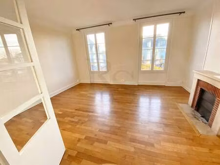 location appartement 3 pièces à argentan (61200) : à louer 3 pièces / 73m² argentan