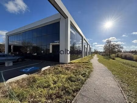 location bureaux 178 m² à 1 371 m²