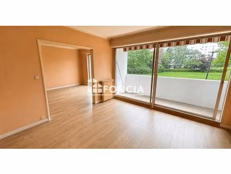 rue alexandre dumas : appartement t5 a renover