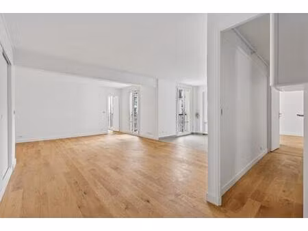 exclusivite - grand t3 rénové - versailles chateau