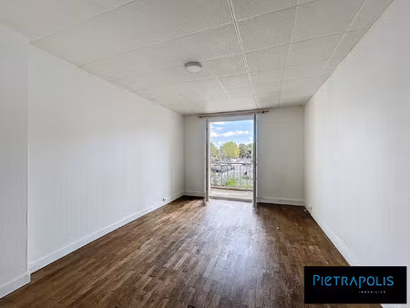 t4- 73 50m2- rue greuze