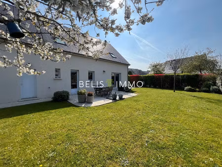 maison familiale 4 chambres avec un très beau jardin