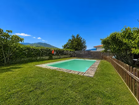 villa de plain-pied 5 pièces avec piscine