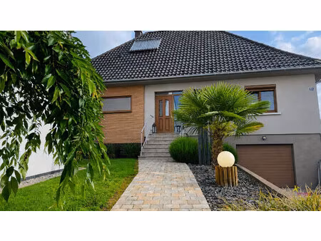 magnifique maison 143 5 m² bâtie sur un terrain de 844 m²