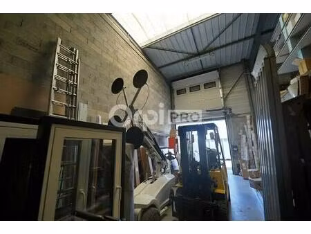 vente local d'activités 150 m² à 400 m²