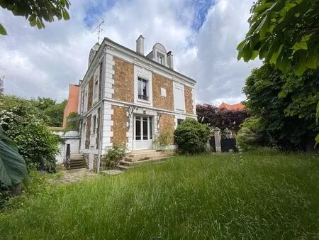 pavillon 6 et plus à saint maur des fosses