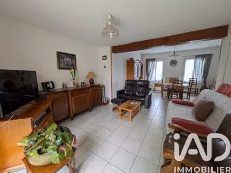 maison à dangy (50750)