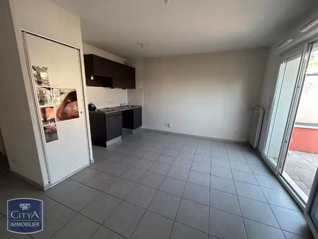 appartement à louer 1 pièce 27.88 m² - arles (13) - 421€