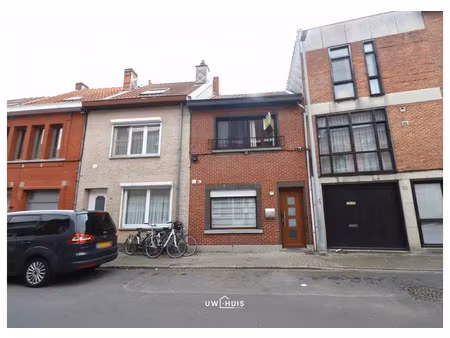 huis te huur in sint-niklaas met 3 slaapkamers