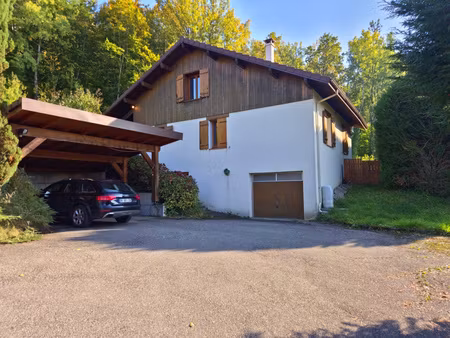 maison  3 chambres  garage  jardin  calme  forêt