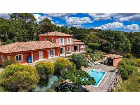 exclusivite flayosc villa 170m2  4 chambres  avec piscine sur terrain 4500m2