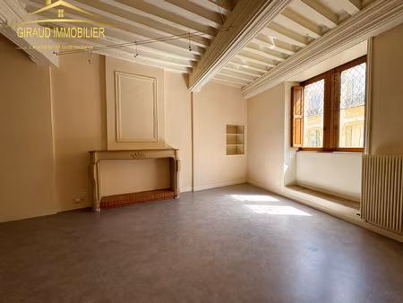 location appartement 3 pièces 88m² charlieu 42190