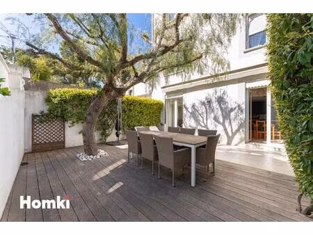 appartement t4 de 107 m2 à marseille 13007  rue des flots bleus