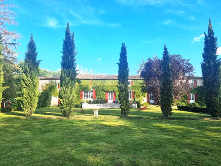achat maison 12 pièces 380m² angouleme 16000