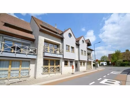 ruim app.135 m² met ruim terras + ondergrondse garagebox
