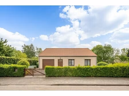 goed en rustig gelegen woning met 2 slaapkamers  een garage en een tuin te kessel-lo!