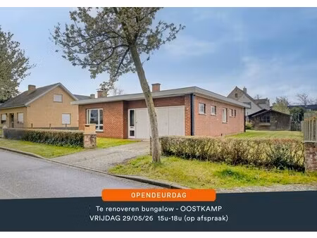 verzorgde bungalow op topligging met 2 slaapkamers  inpandige garage en zonnige tuin