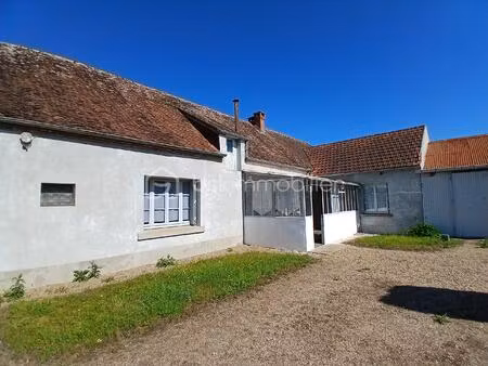 maison de 68 m² à saint-benoit-sur-loire