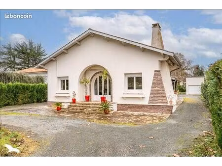 maison 7 pièces 178 m²
