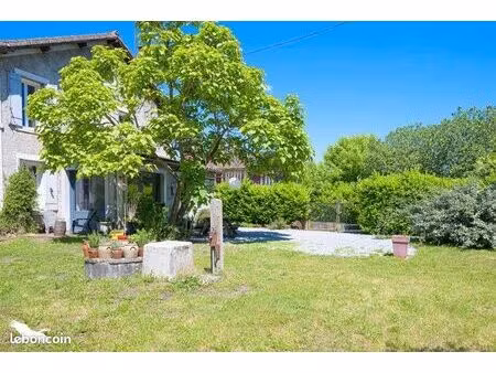 maison de ville 6 pièces 218 m²