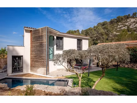vente villa 4 pièces 137 m2 à meyrargues
