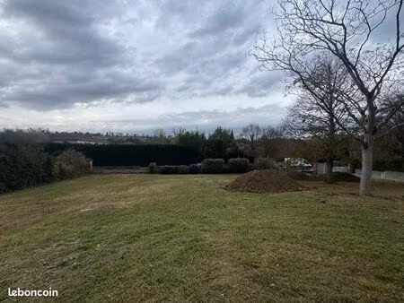 terrain 1005 m2 pin-balma