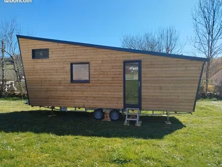tiny house neuve  hors d'eau hors d'air