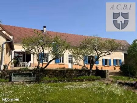 maison 6 pièces 165 m²