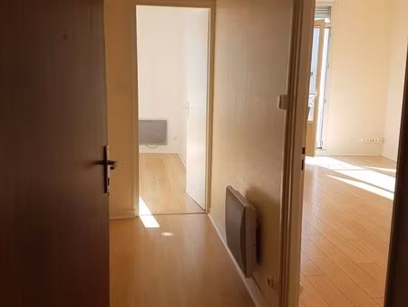 t2 50m² - lumineux - calme - hyper centre - garage voiture - idéal jeune active