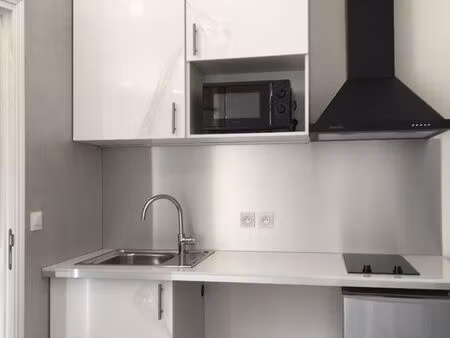 studio meublé avec mezzanine  proche de toutes commodités