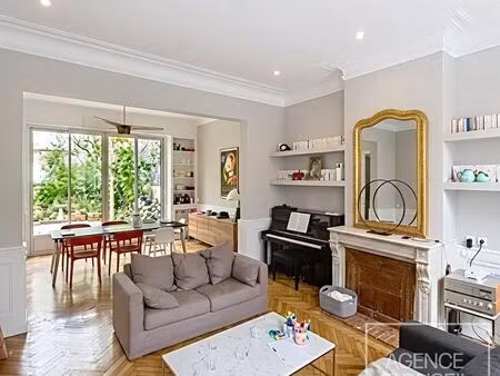 maison 6 pièces 223 m²