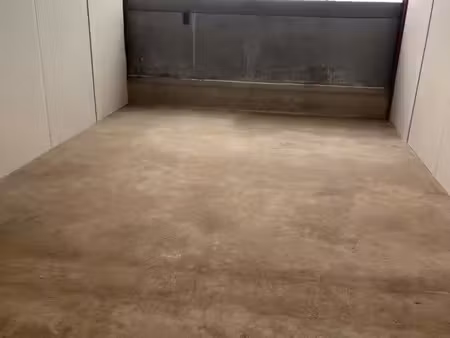 garage  box de stockage  atelier 100 euros/mois
