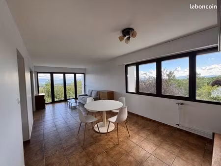 appartement t2 entièrement rénové et meublé