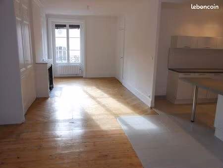 appartement 3 pièces 95 m²