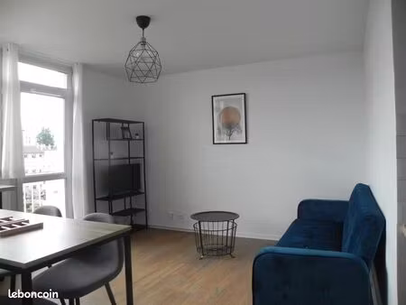 appartement 2 pièces meublé  rénové à neuf  avec parking  lyon 7 debourg