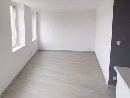 à louer - appartement t3 de 58 mètres carrés